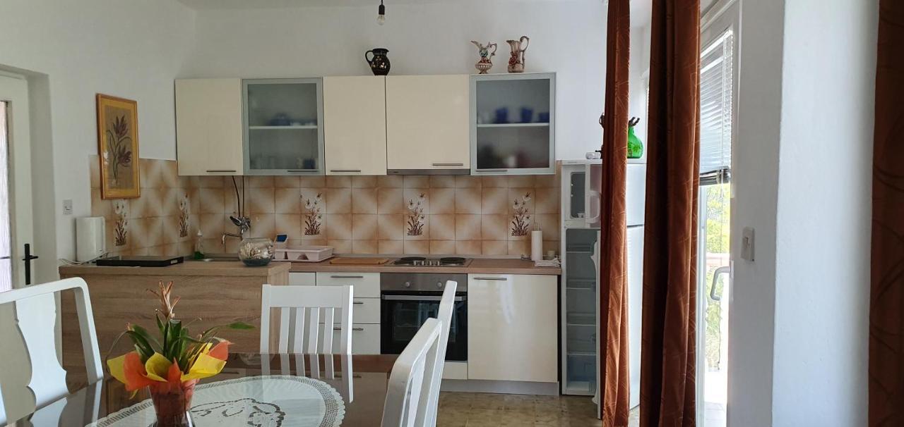Apartment Zdenka Dinjiška Exterior foto